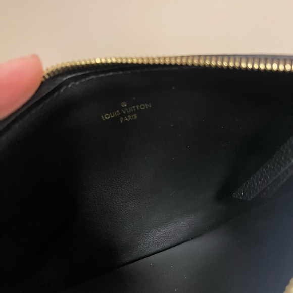 Louis Vuitton Bill pouch Authentic - Picture 3 of 3